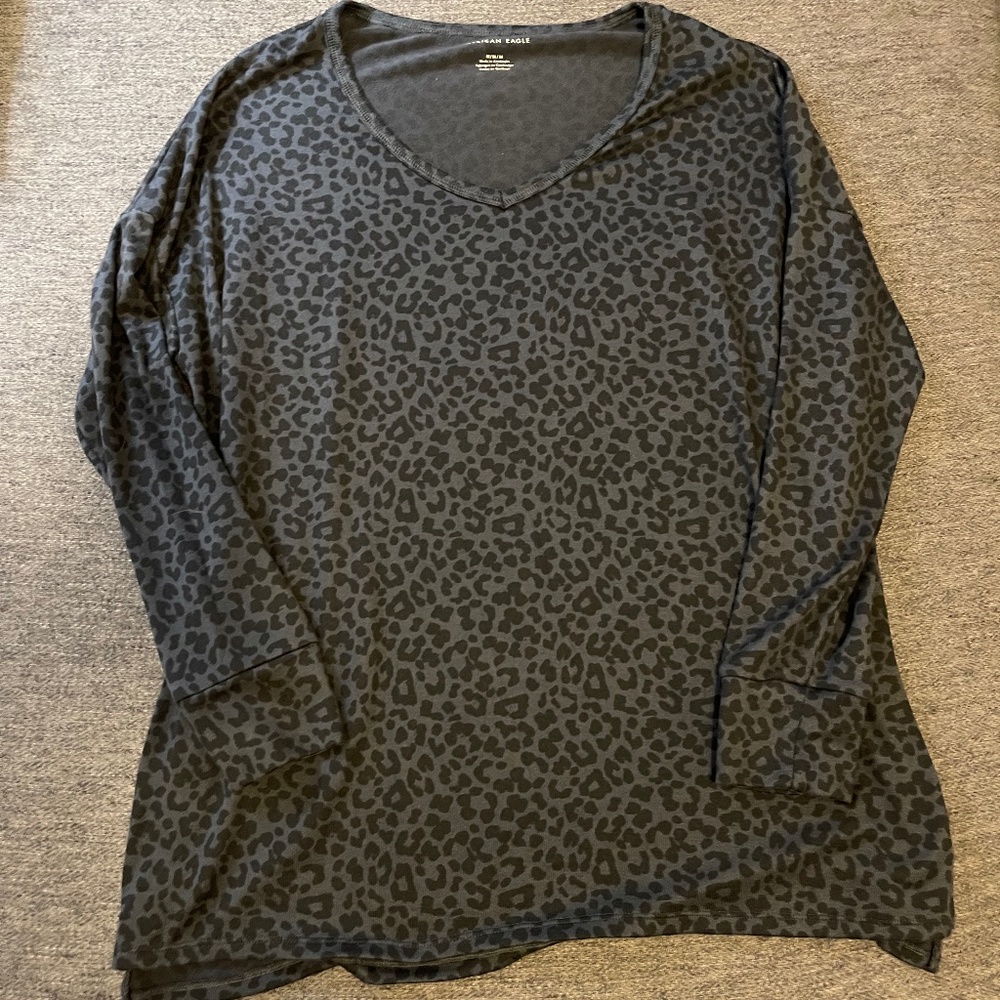 American Eagle Women's Sweater